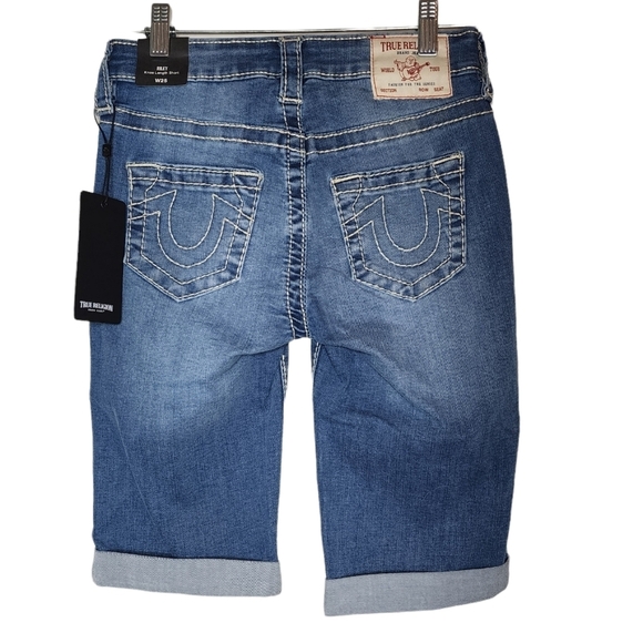 NWT True Religion Riley Big T Bermuda Knee Length Jean Shorts Size 25